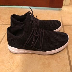 Vessi flashknit waterproof sneakers size: 7